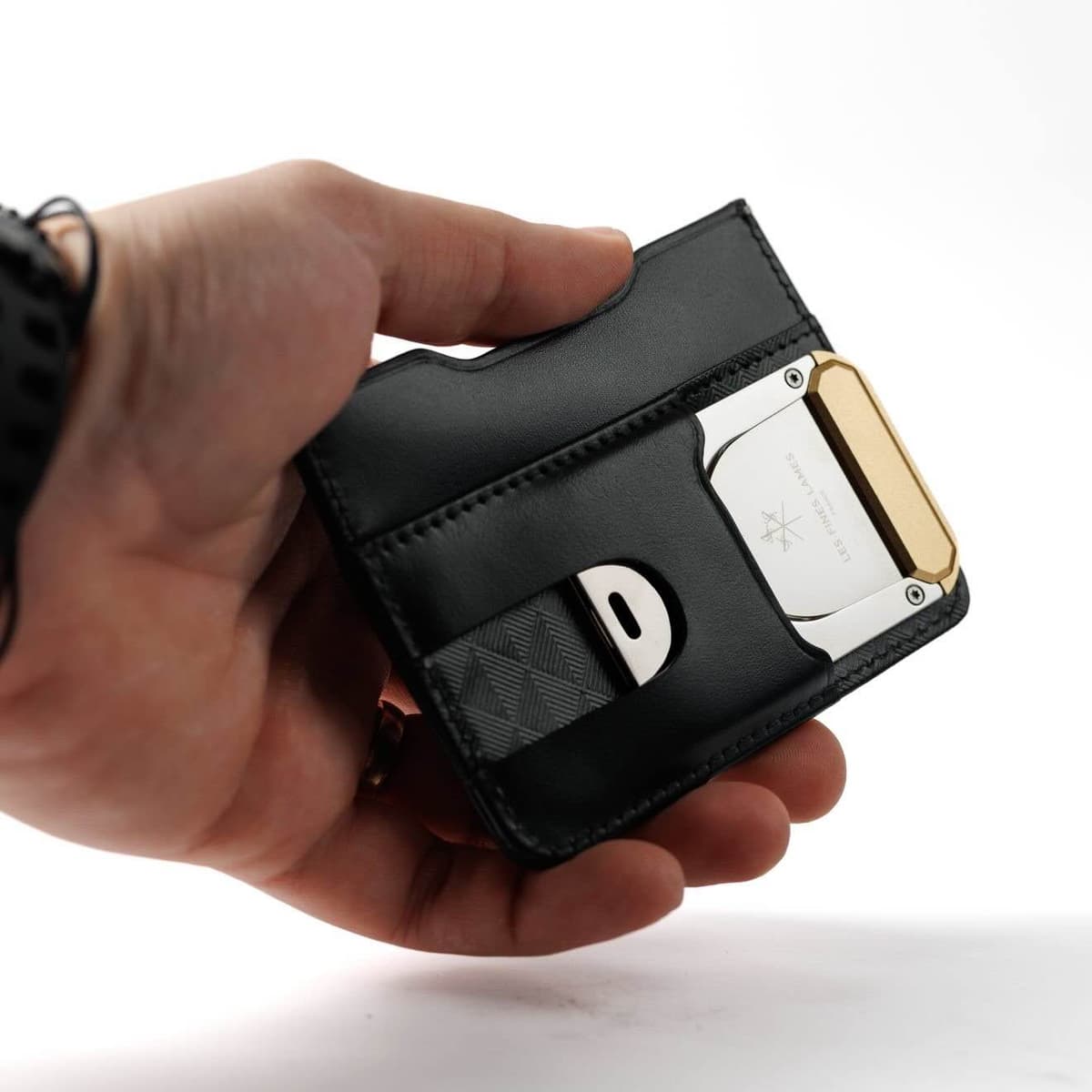 Les Fines Lames 發表 Le Tag 卡片收納盒 | 雪茄新聞