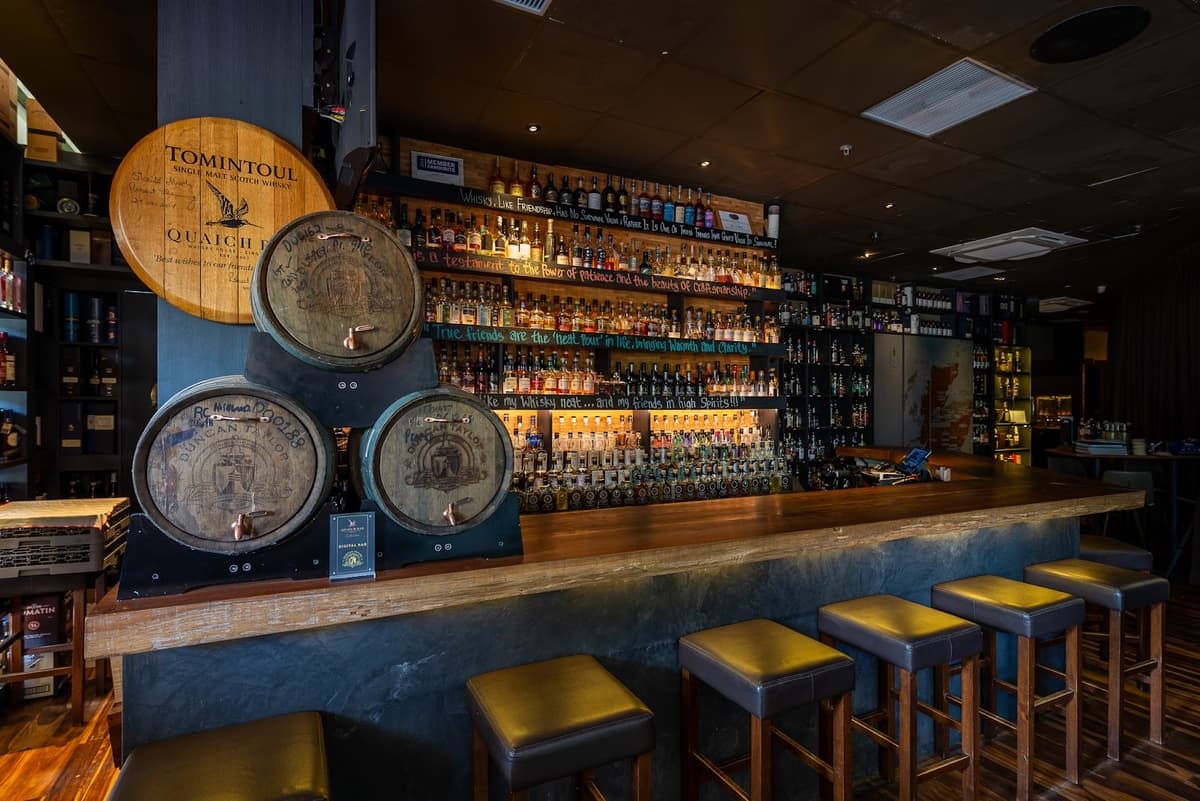 Quaich Bar Collector
