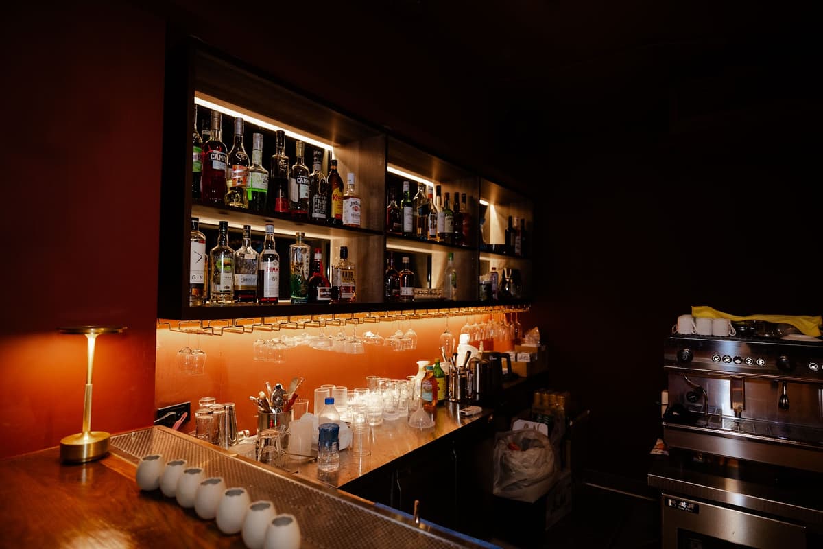 The 18 Whisky & Cigar Lounge