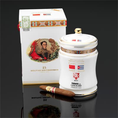 Bolivar Distinguidos 瓷罐:中國市場的區域版